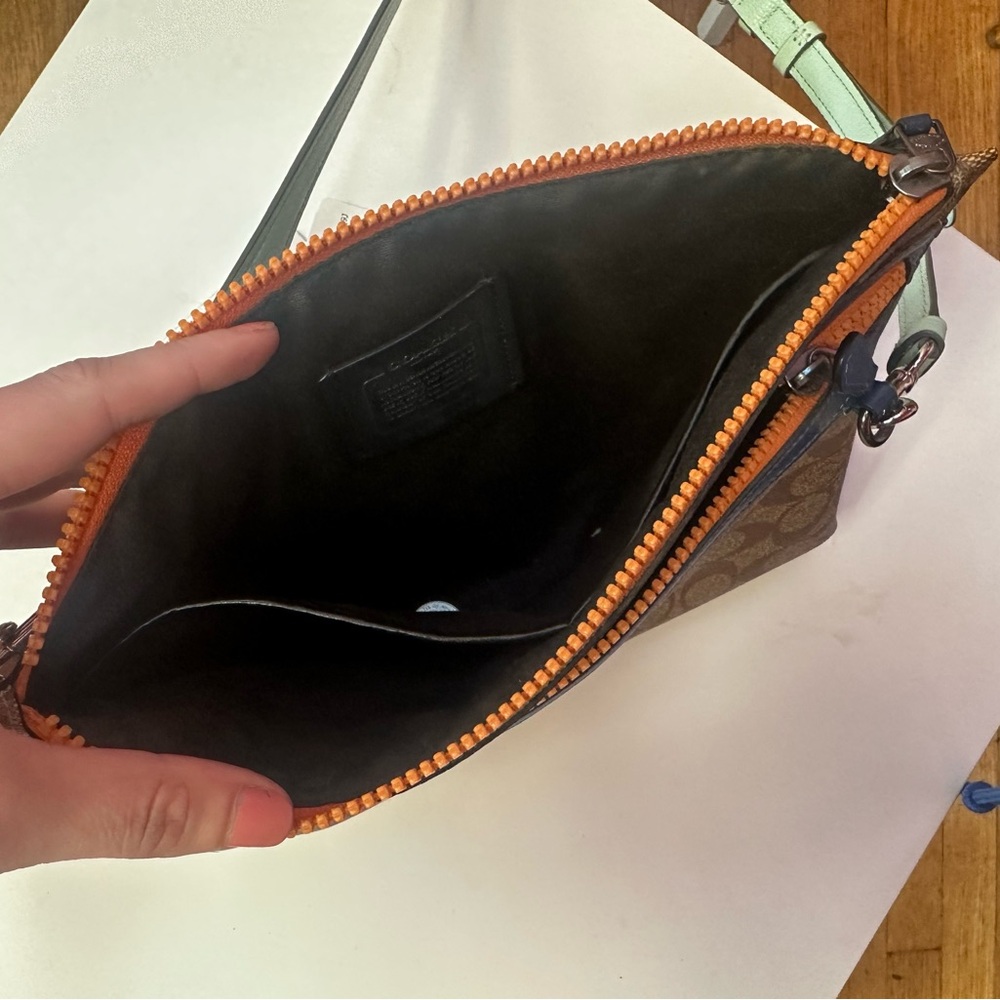 Coach Brown and Blue crossbody - Picture 6 of 6